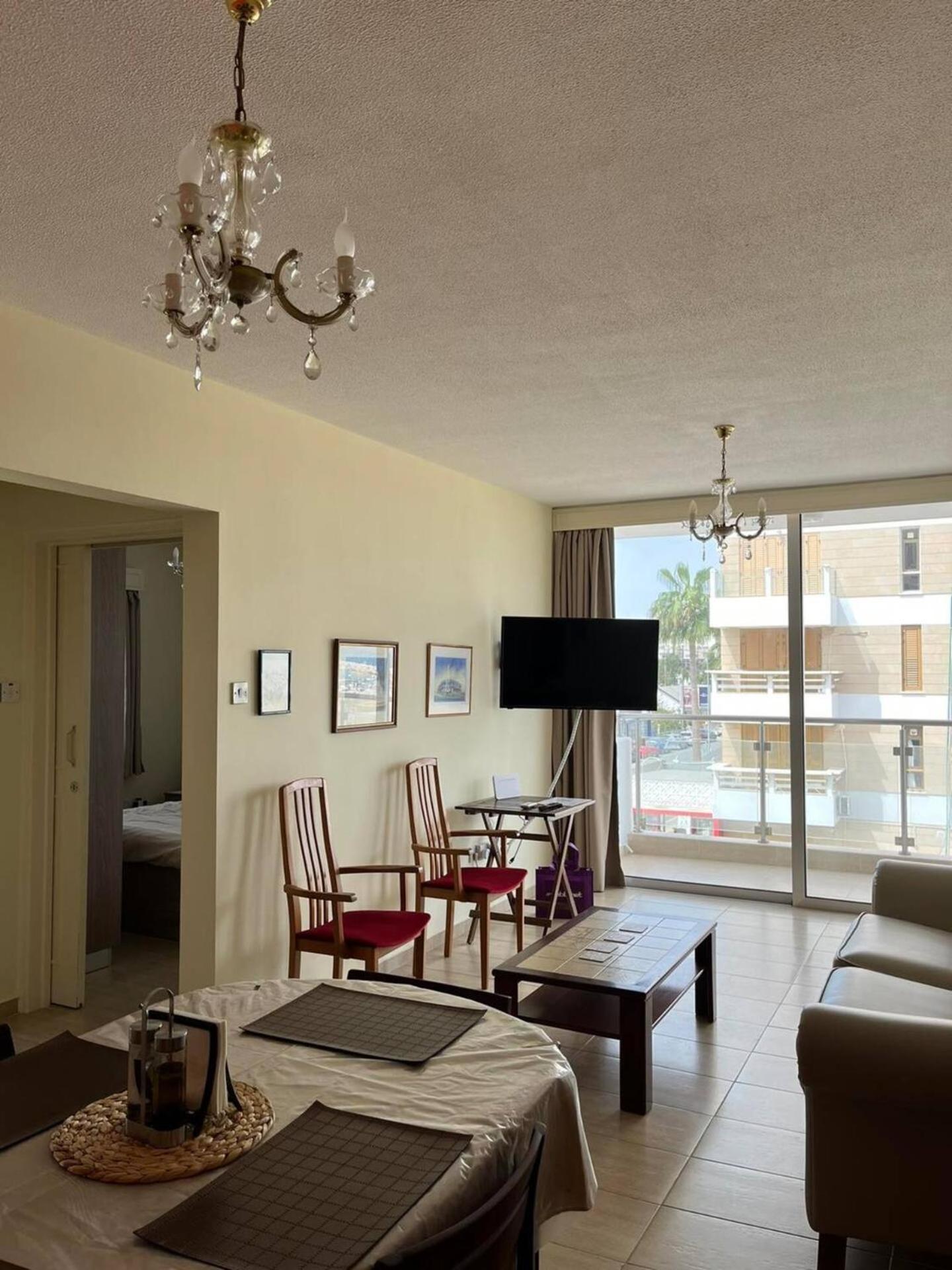 Beach Apartment Mackenzie, 拉纳卡 外观 照片